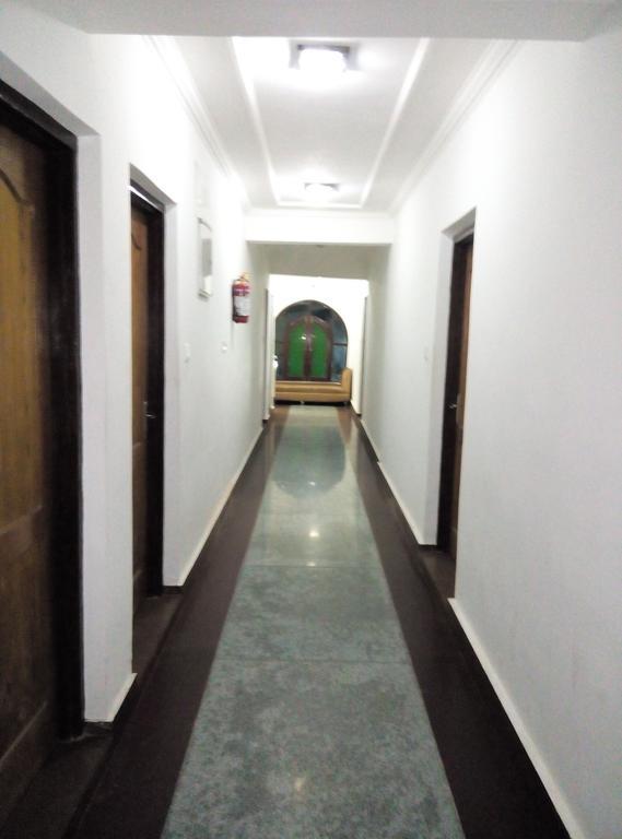 Hotel Grand Jigar Srīnagar Eksteriør billede