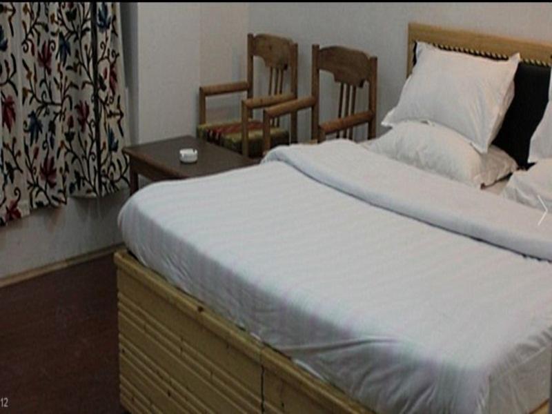 Hotel Grand Jigar Srīnagar Eksteriør billede